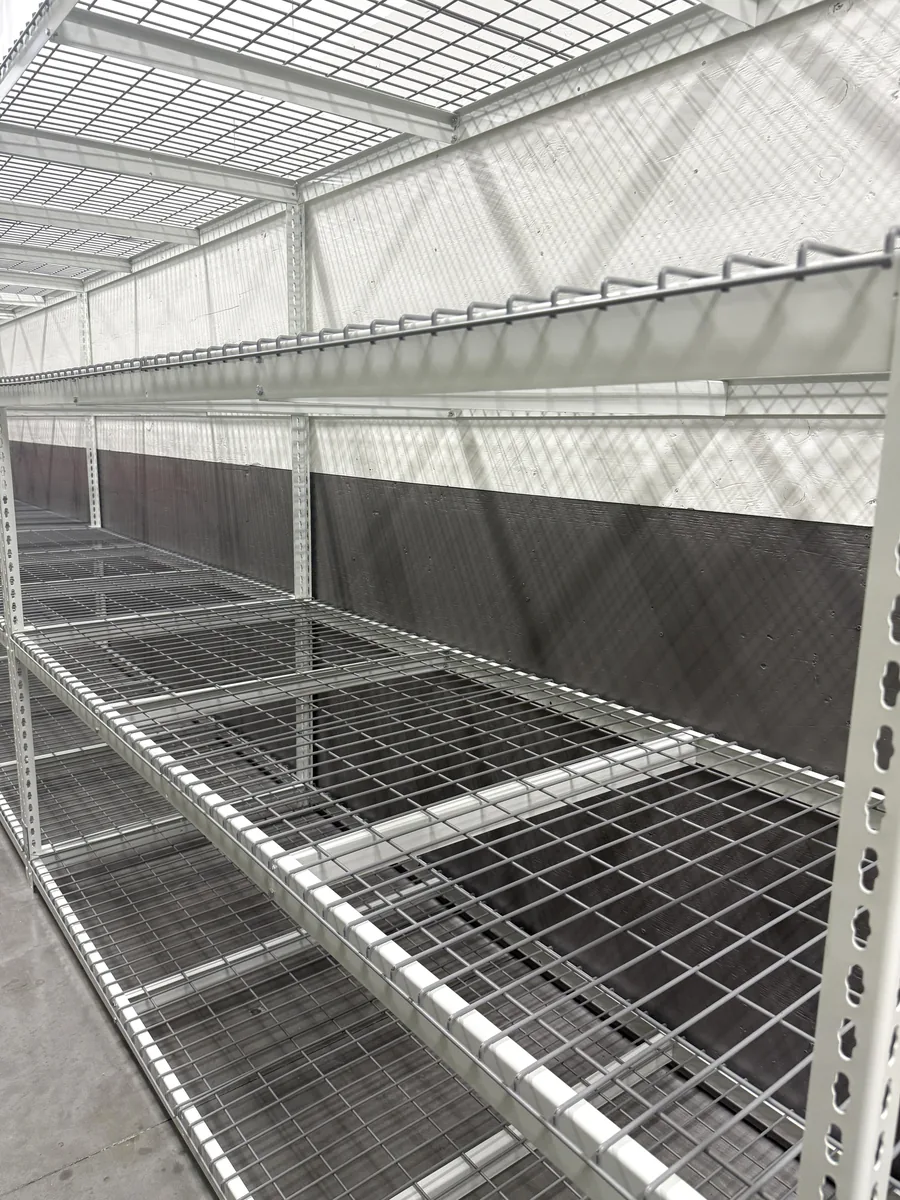 Rivet rack shelving with wire decking